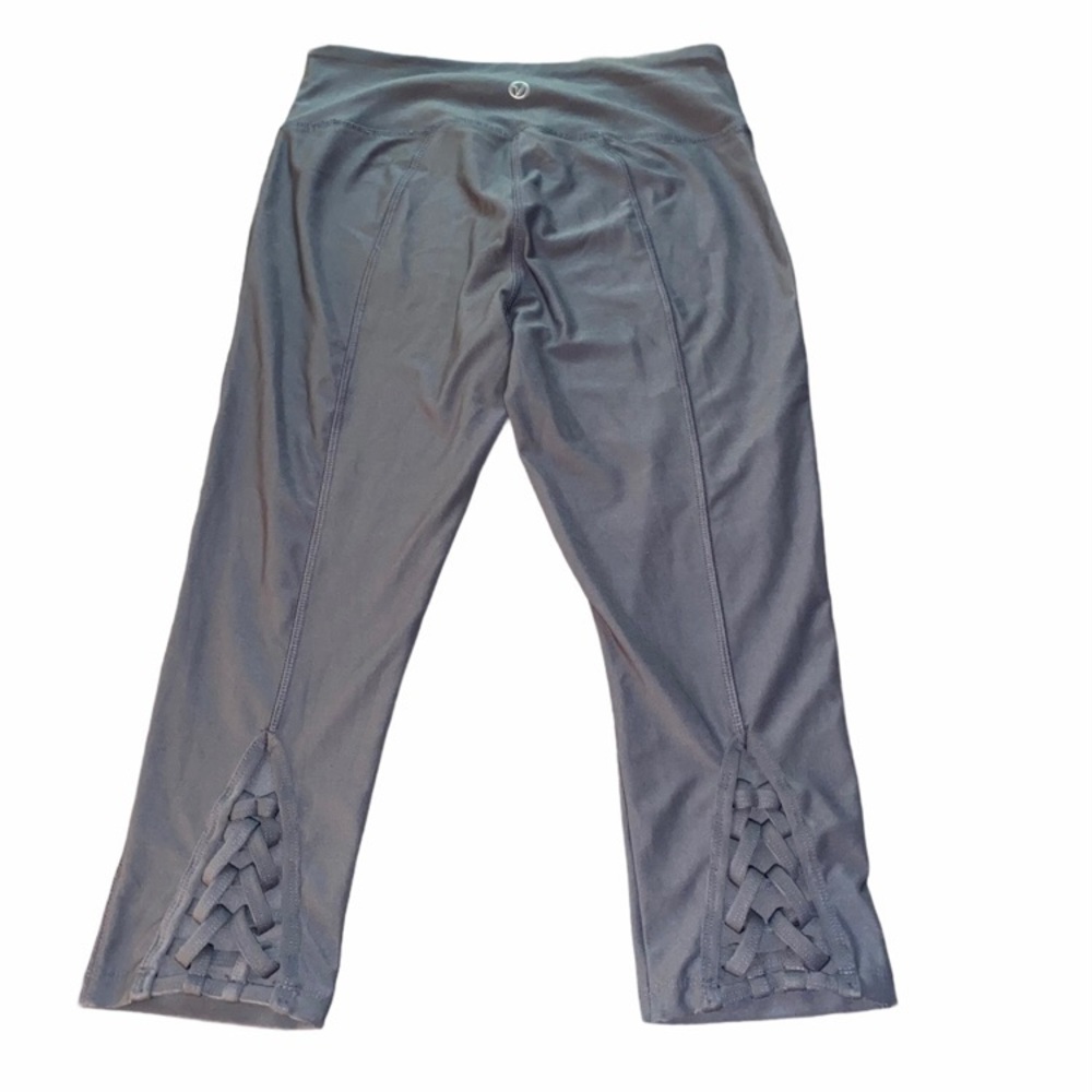 VOGO Athletica Grey Braided Hem Cropped Leggings